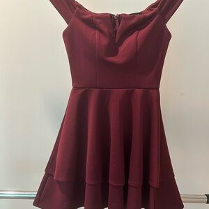 Elegant Burgundy Sleeveless Dress